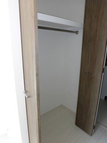 大阪市中央区谷町６丁目の賃貸マンションの収納