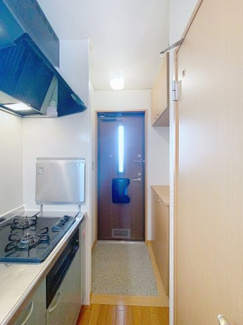【玄関】 | アムール・マコ | ※同建物ほかのお部屋の写真です。