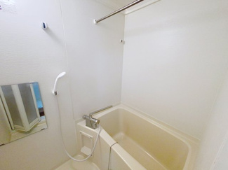 【浴室】 | アムール・マコ | ※同建物ほかのお部屋の写真です。