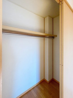 【収納】 | アムール・マコ | ※同建物ほかのお部屋の写真です。