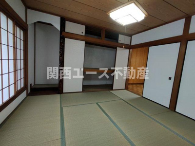  | 布市町４丁目貸家