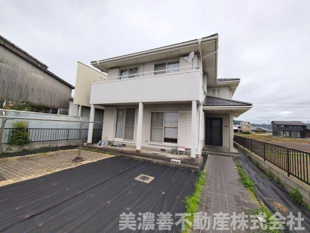 ６７１１４　岐阜市岩地4丁目中古戸建て