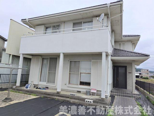 ６７１１４　岐阜市岩地4丁目中古戸建ての外観