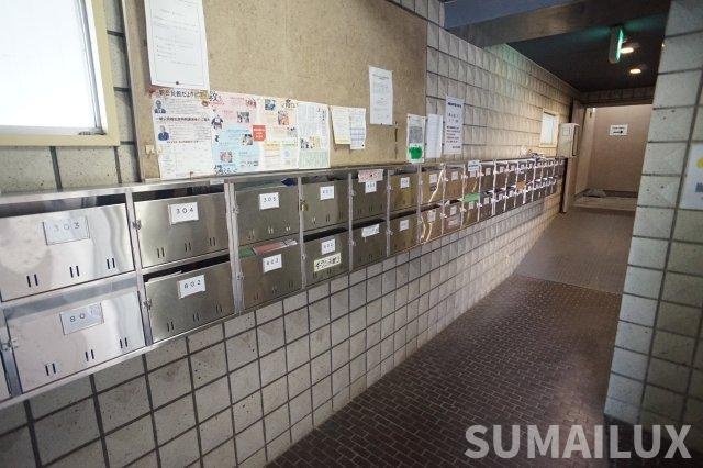 熊本市中央区新町４丁目の賃貸マンションのエントランス