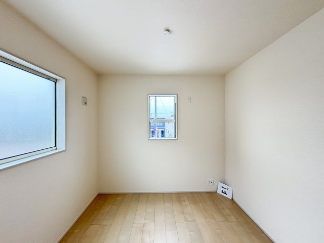 【洋室】 | 高崎市新町第8　1号棟新築　４SLDK