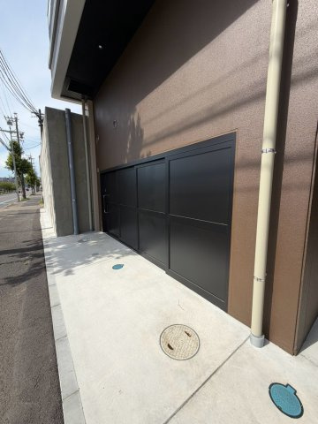 S-RESIDENCE金山altano(アルターノ)の駐車場
