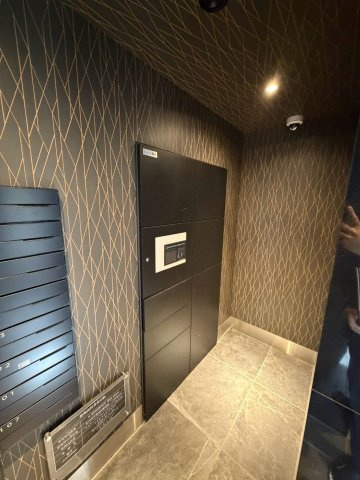 S-RESIDENCE金山altano(アルターノ)のエントランス