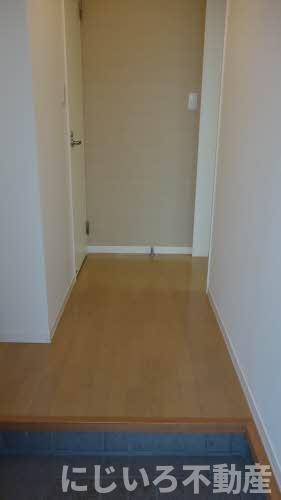 シャーメゾン霧ヶ峰Aの玄関