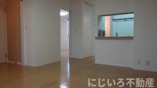 シャーメゾン霧ヶ峰Aの居間・リビング