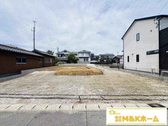 半田市平地町2丁目　全2棟　1号棟の外観|R8.6.8撮影　全居室収納可能です☆