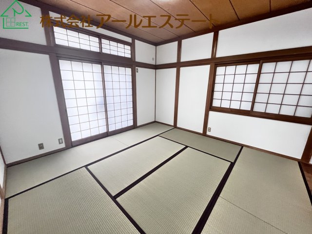 姫路市余部区上川原　　中古戸建の和室