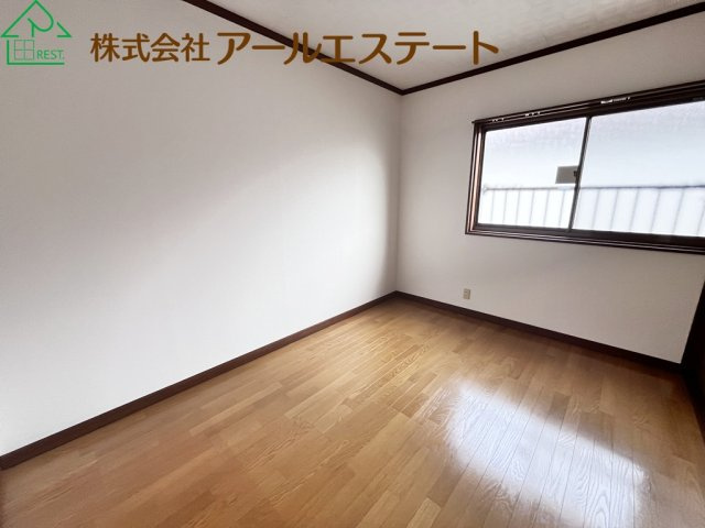 姫路市余部区上川原　　中古戸建の洋室