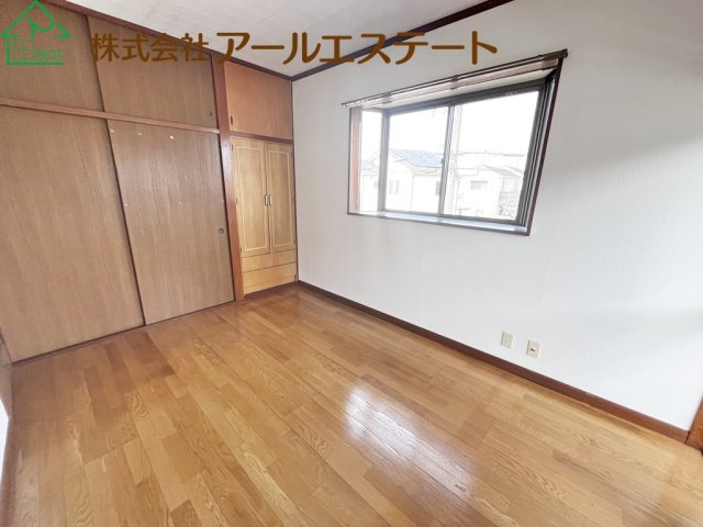 姫路市余部区上川原　　中古戸建の寝室