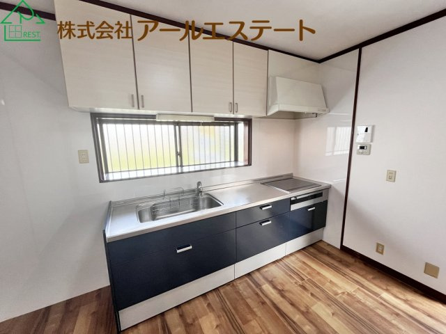 姫路市余部区上川原　　中古戸建のキッチン