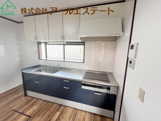 姫路市余部区上川原　　中古戸建のキッチン
