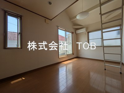【寝室】 | プリマヴェーラ-再契約型　定期借家　4年or6年- | ２F洋室7帖※クリーニング完了前※