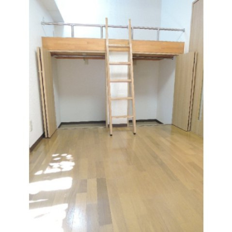 横須賀市汐入町４丁目の賃貸マンションの収納