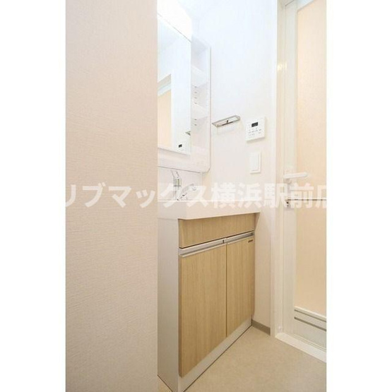 【洗面所】グランカーサ横濱石川町