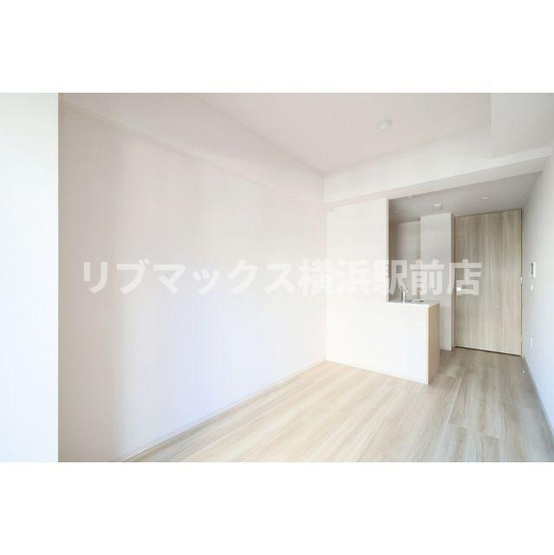 【居間・リビング】グランカーサ横濱石川町