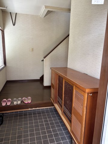 見附市今町5丁目　土地建物【商談中】の玄関