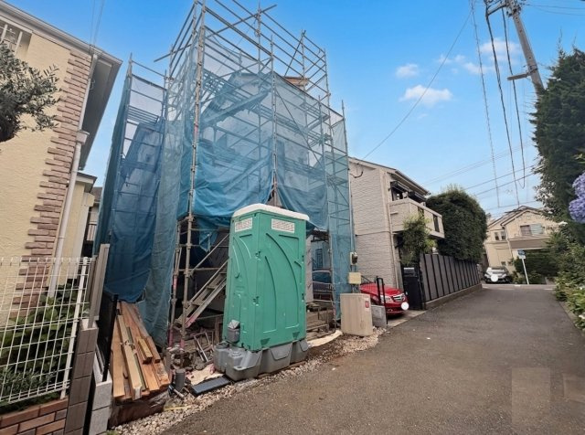 杉並区清水3丁目 限定1棟の前面道路含む現地写真|只今、建築中になります
近くにモデルハウスあります
モデルハウスで建物のボリュームや仕様設備などご確認ください