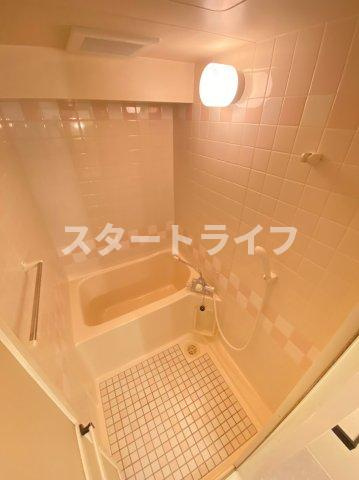 大阪市淀川区東三国５丁目の賃貸マンションの浴室
