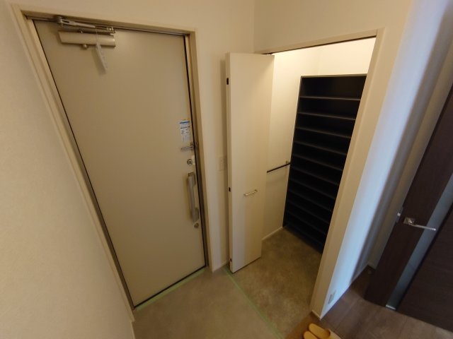 【玄関】 | LA GLYCYNE逆瀬川