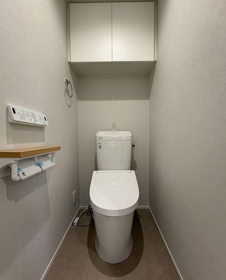 【中古マンション】レーベンハイム若葉ブライトマークスのトイレ|シンプルなトイレスペース