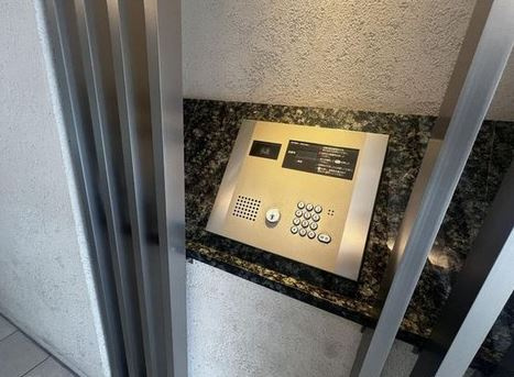 【中古マンション】レーベンハイム若葉ブライトマークスのエントランス|オートロックです