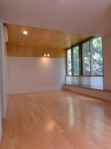 STUDIO D’ART YOYOGI