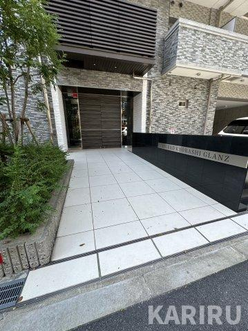 エスリード京橋グランツのエントランス
