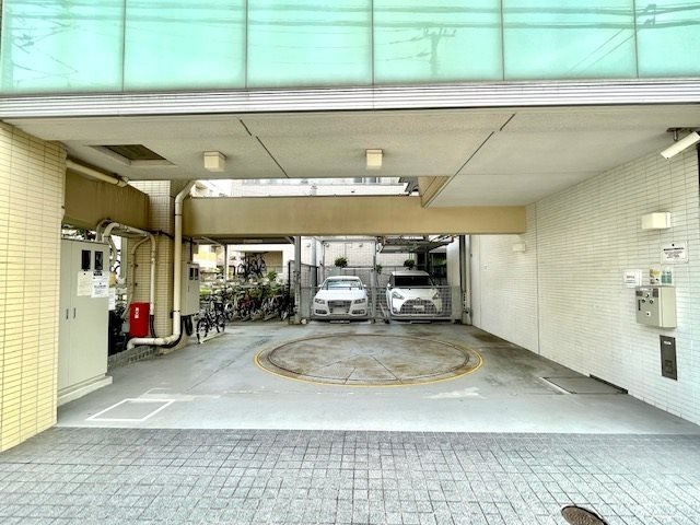 レジディア恵比寿南の駐車場|74332662_11.jpg