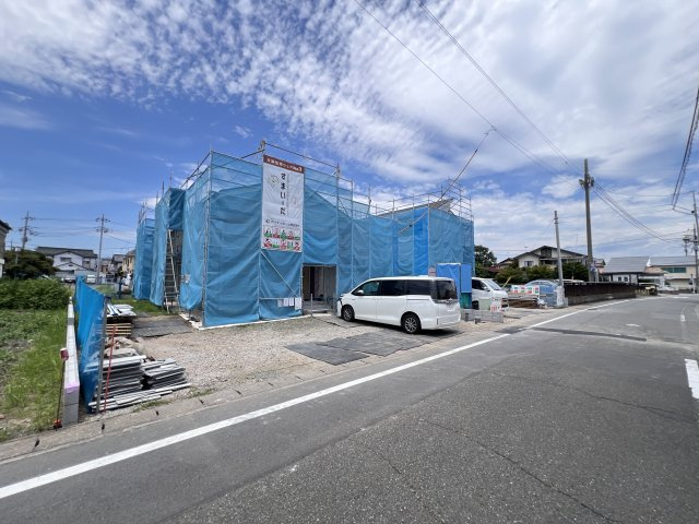 新築　富岡市富岡1期　LiGNAGE　2号棟の前面道路含む現地写真|現地写真　東側接道幅員約5.5ｍ