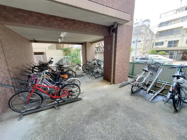 ドミール初台の駐車場|51436577_8.jpg