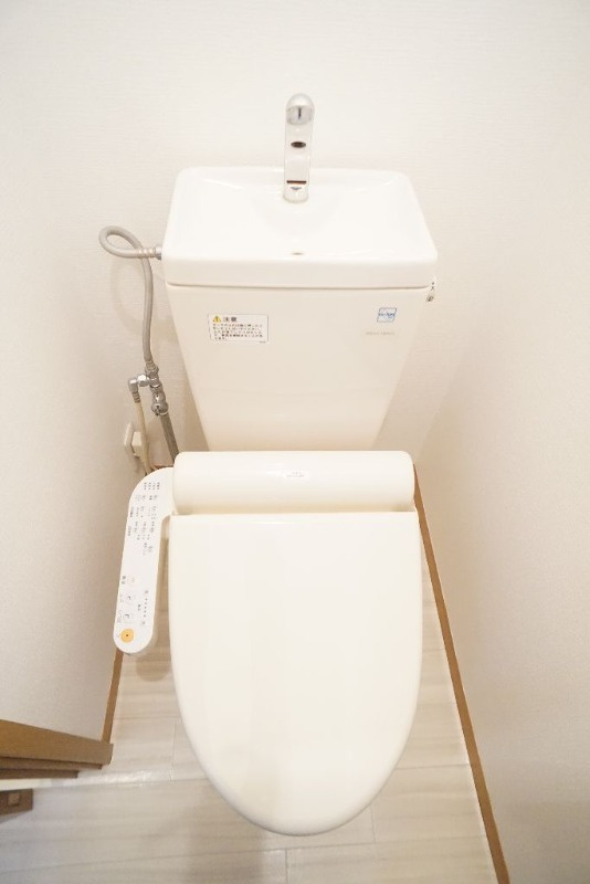 プラネット初台のトイレ|72601567_8.jpg