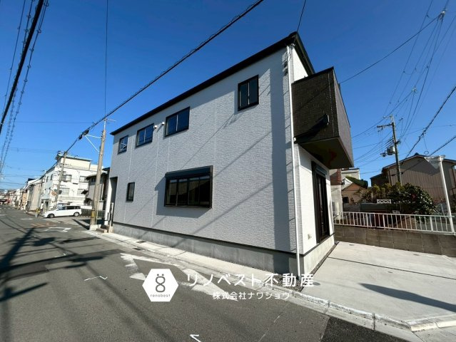東大阪市稲田本町2丁目の外観|角地に立地するため開放的♪4LDKで家族の多い方も快適にお過ごしいただけます◎