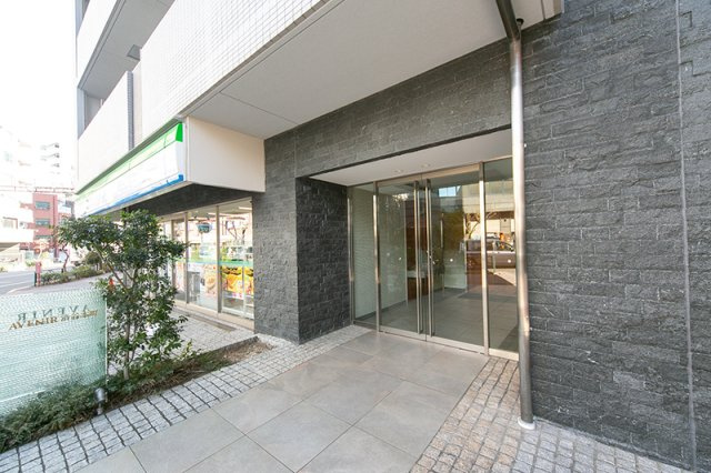 ＡＶＥＮＩＲ渋谷本町のエントランス|73521303_11.jpg
