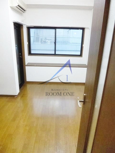 サンテミリオン東日本橋駅前の居間・リビング|洋室のお部屋です。