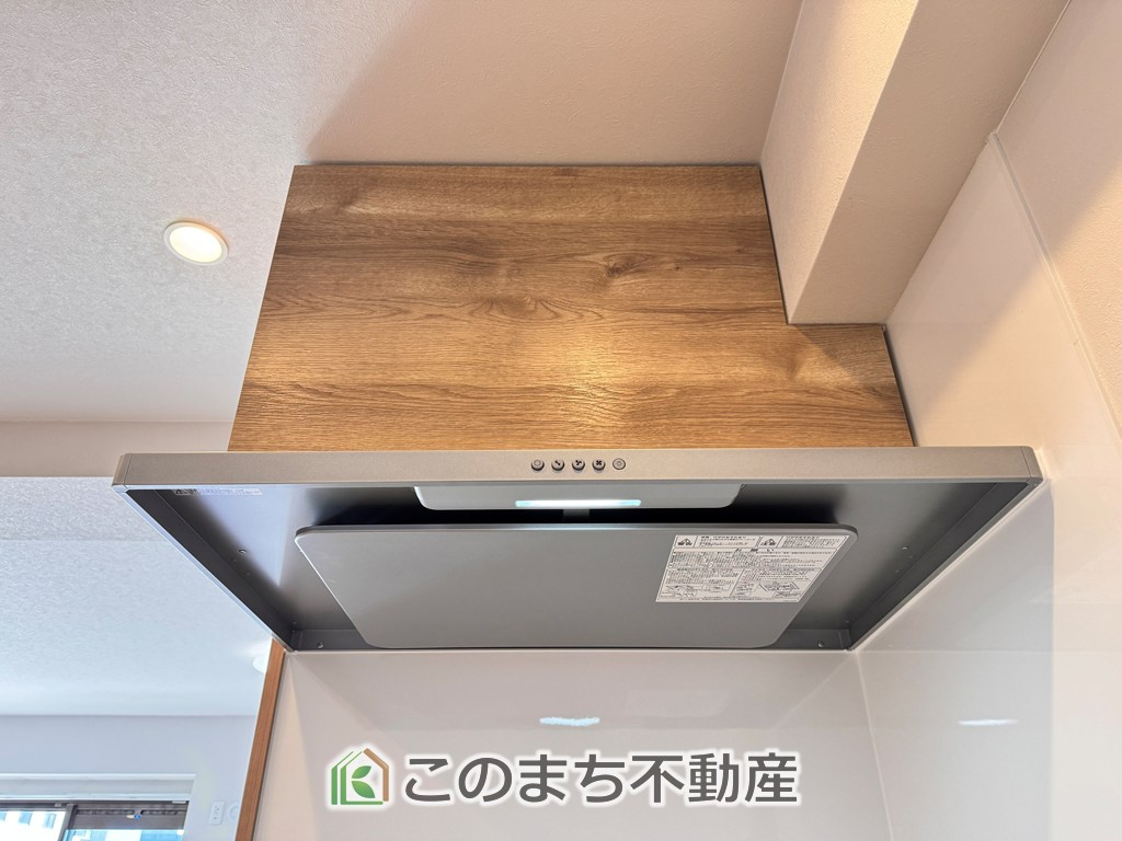 三番町ハイツのキッチン|（同社施工リフォーム例）お料理の匂いもスッキリ♪シンプルデザインで掃除も簡単‼