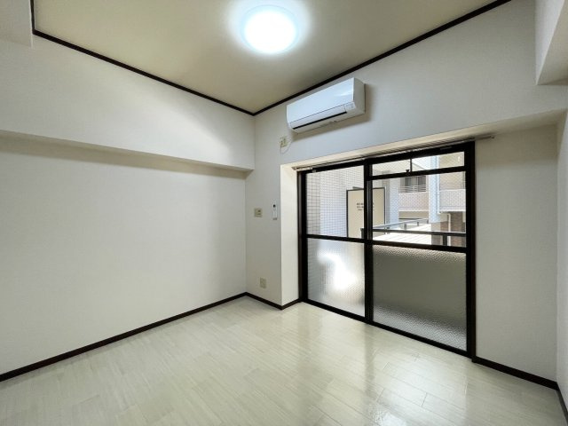 ダイナコート大橋レジックスの居間・リビング|ゆったりとした居間です