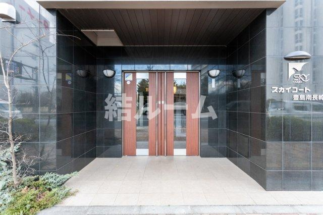 豊島区南長崎６丁目の賃貸マンションのエントランス