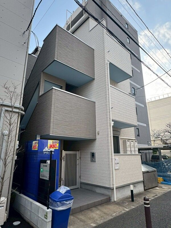 アウリー綾瀬の外観