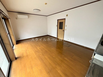 【居間・リビング】 | 中岩田３丁目貸家