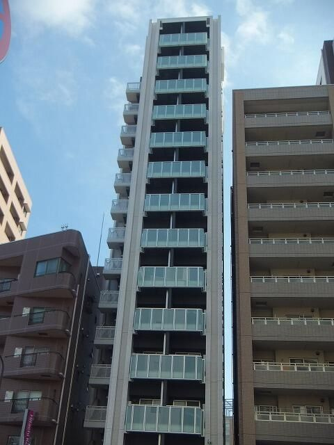 アクシス池袋の外観