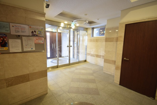 サムティ阿波座Lussoのロビー