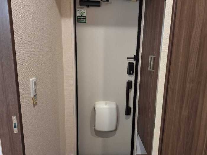 Ｄ－ＲＯＯＭ　Ｎａｋａｏｔａの玄関