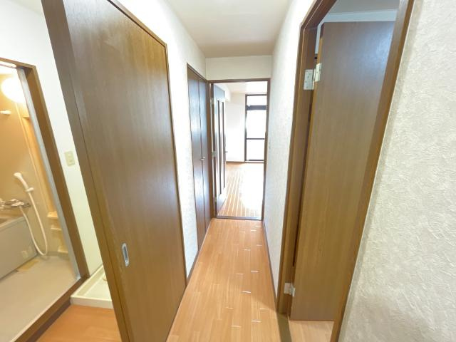 サンライズ２番館の内装|廊下