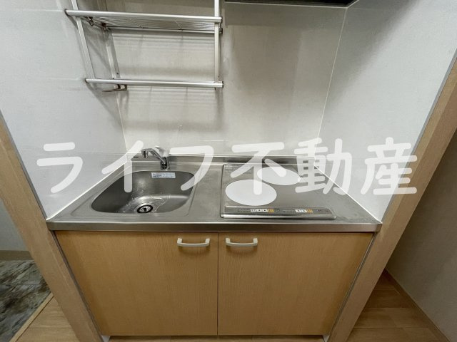 グリーンマンションのキッチン|コンパクトなキッチンで掃除もラクラク