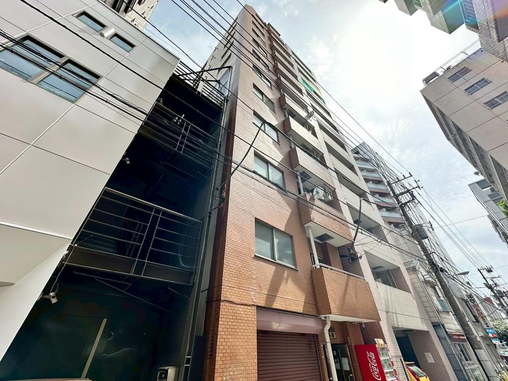 ハピーハイツ入谷の外観|ハピーハイツ入谷：便利な宅配ボックス付きマンションです！