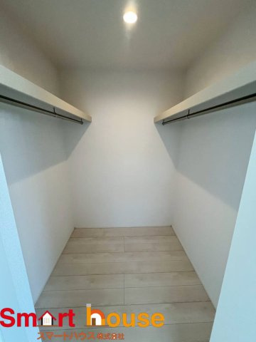町田市小山町　新築6棟の収納